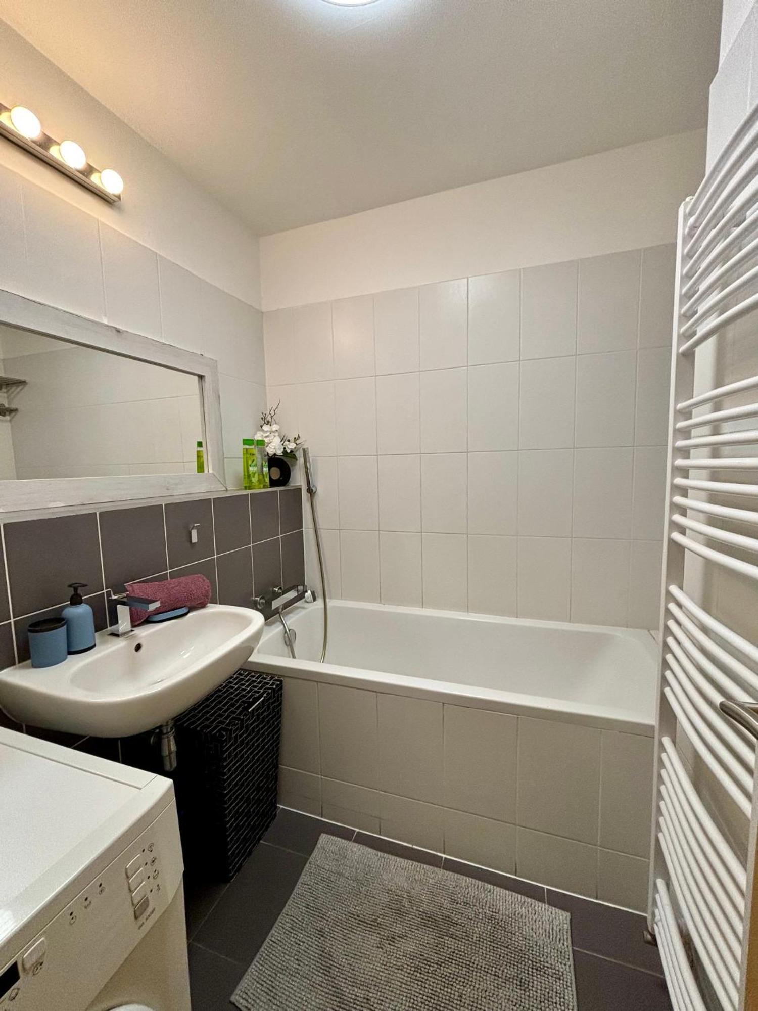 Three Towers With Beautiful View And Parking! Apartment Bratislava Exterior photo